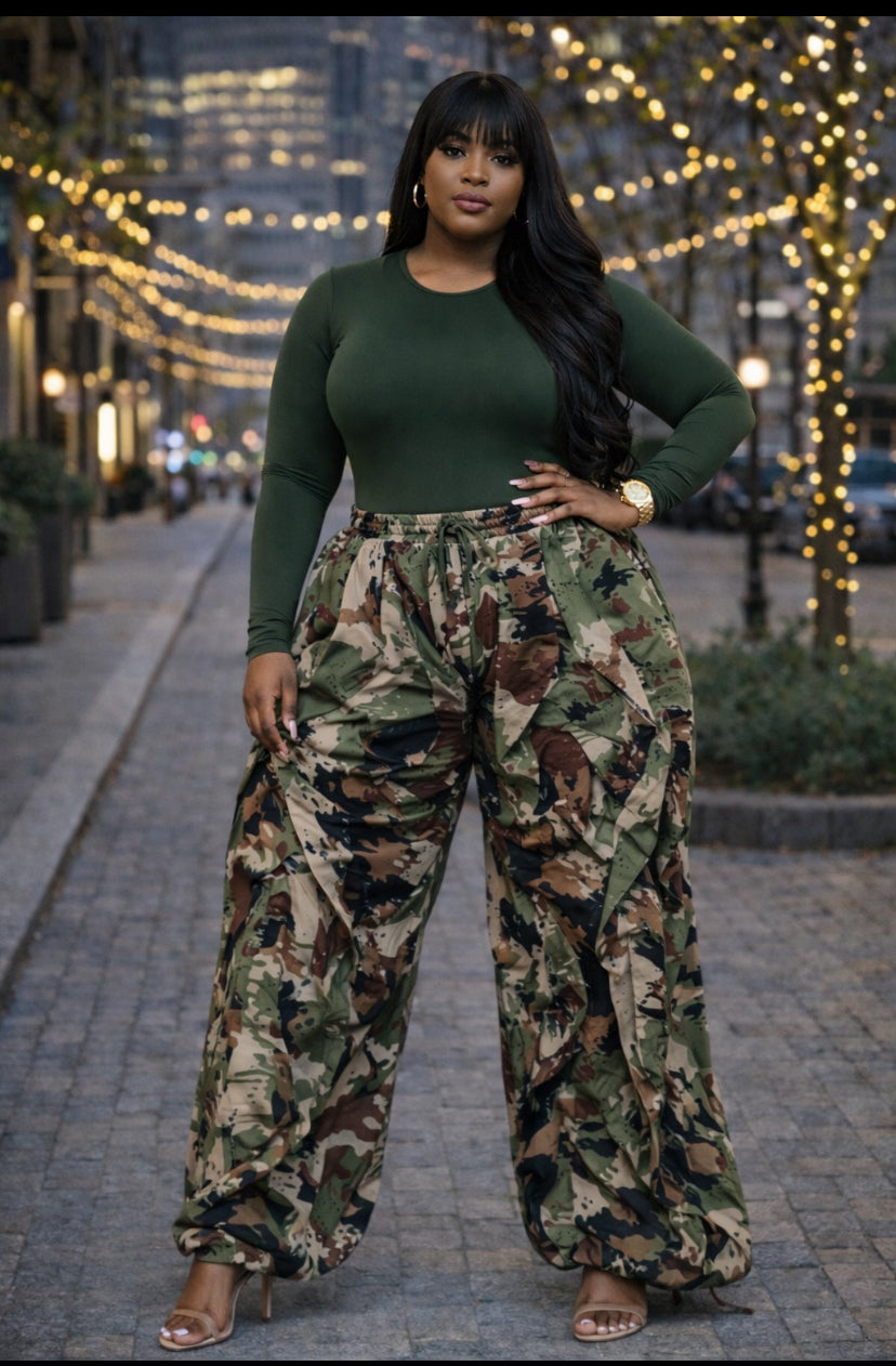 THAT Girl Oversized Wide-Leg Ruffle Jogger Pants (1X–3X)